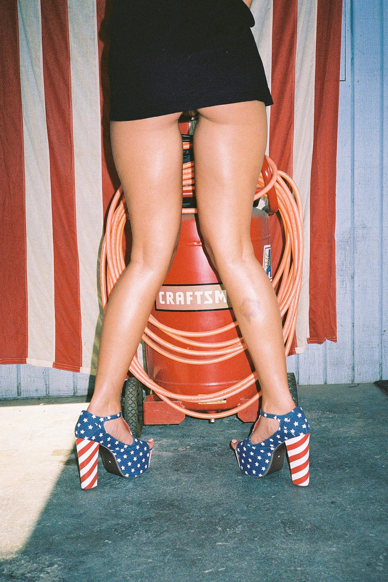 FOXY-WOOD STARS AND STRIPES